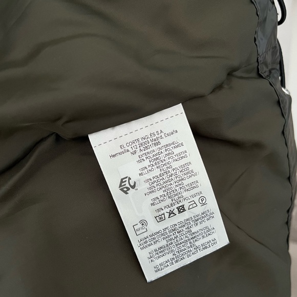 Easy Wear Puffer Jacket - Picture 6 of 7